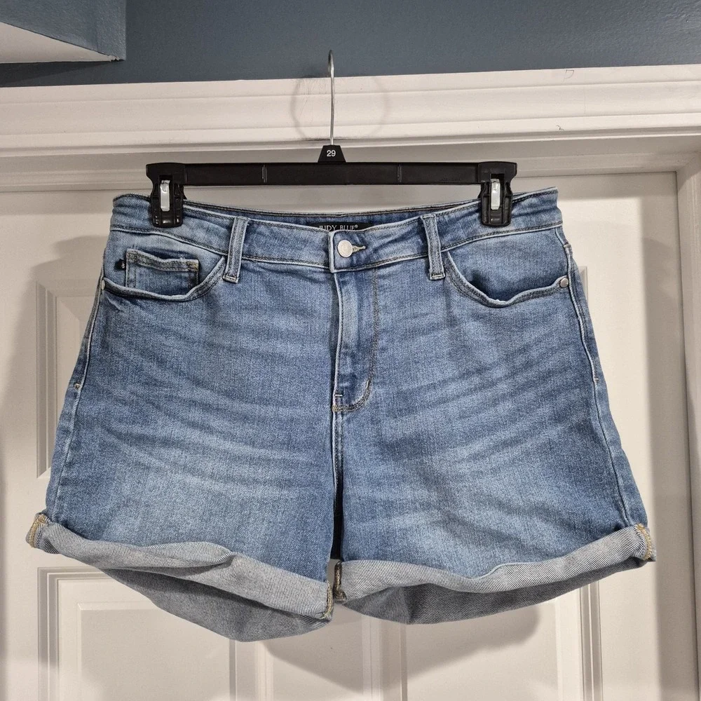 Judy Blue Shorts Womens XL Denim Jean Mid Rise Cuffed‎ Stretch Distressed Summer
